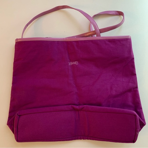 MaggiB Tote Bag Flower Appliqué NWT - Picture 8 of 8